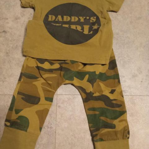 troc de  Ensemble garçon 6 mois (militaire ) 100% coton, sur mytroc