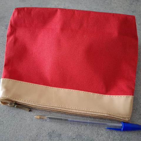 troc de  Trousse toilette neuve, sur mytroc