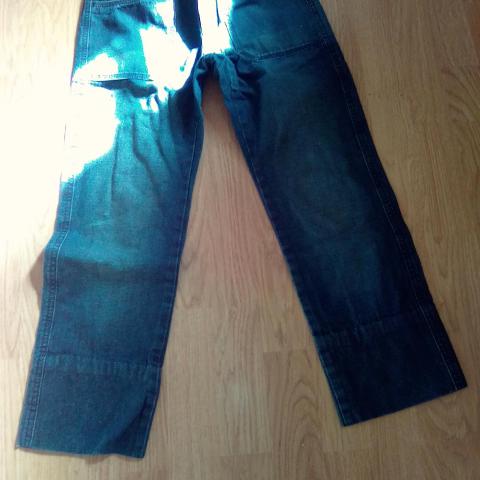 troc de  Jean taille 12 ans, sur mytroc