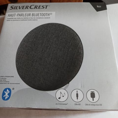 troc de  Enceinte bluetooth il n'y a plus les câbles dedans, sur mytroc