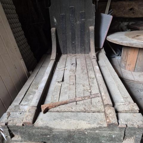 troc de  Grande balance agricole ancienne pesée 1000kg Falcot et frères, sur mytroc