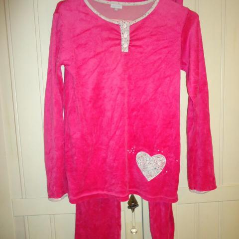 troc de  Pyjama rose XS ou 152 cm, marque Absorba, sur mytroc