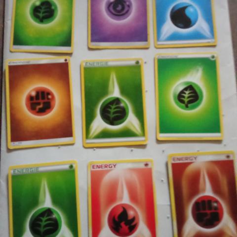 troc de  lot cartes pokémons, sur mytroc