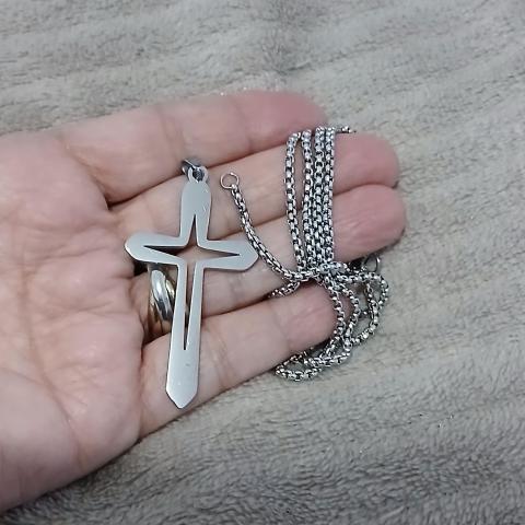 troc de  Reserver Noelle Collier Pendentif Croix, sur mytroc