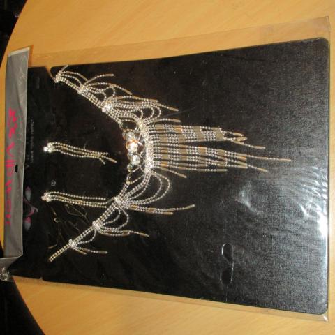 troc de  parure nve sous blister, sur mytroc