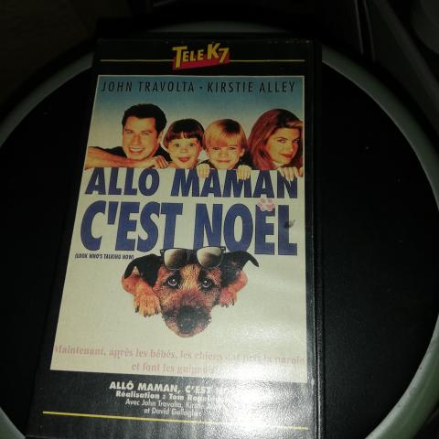 troc de  reserve    Cassette allo maman c'est Noël  4 noisettes, sur mytroc