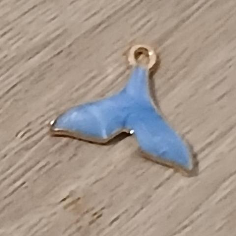 troc de  Reserver Valvi  Un Pendentif, sur mytroc