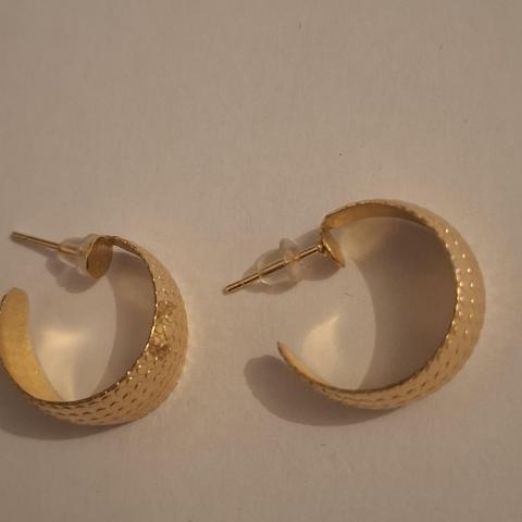 troc de  Boucles d'oreilles, sur mytroc