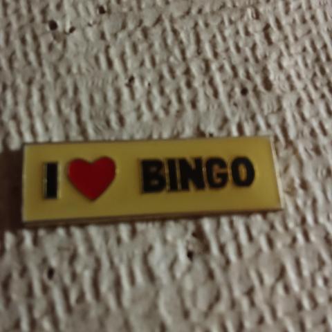 troc de  Pin's sans attache, sur mytroc