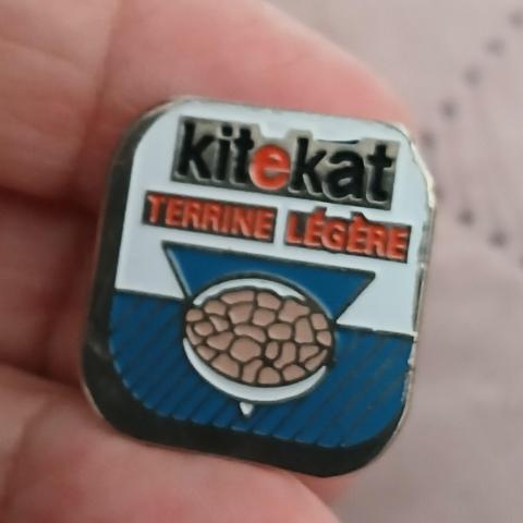 troc de  Un Pins ' KITEKAT ', sur mytroc
