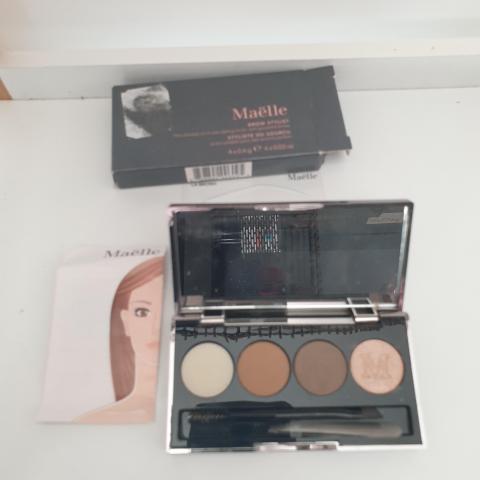 troc de  Kit pour sourcil, sur mytroc