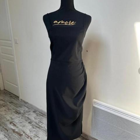 troc de  Belle robe longue 42, sur mytroc