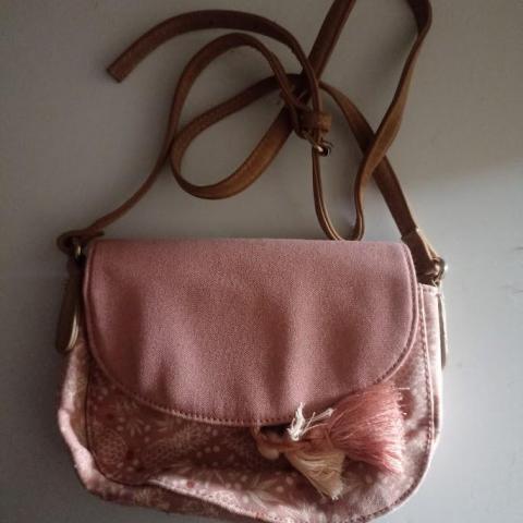 troc de  Petit sac à main enfant, sur mytroc