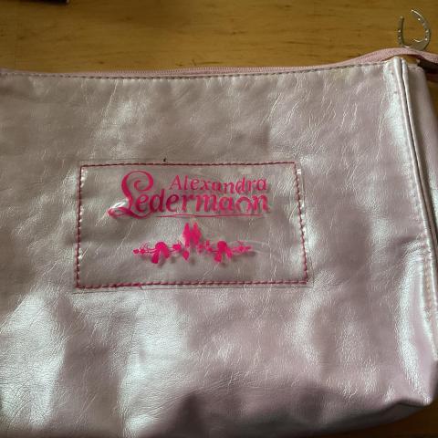 troc de  Pochette, sur mytroc