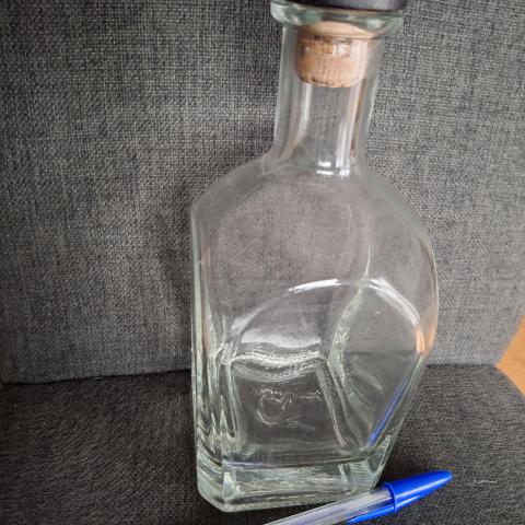 troc de  Flacon whisky ou autre tbe, sur mytroc