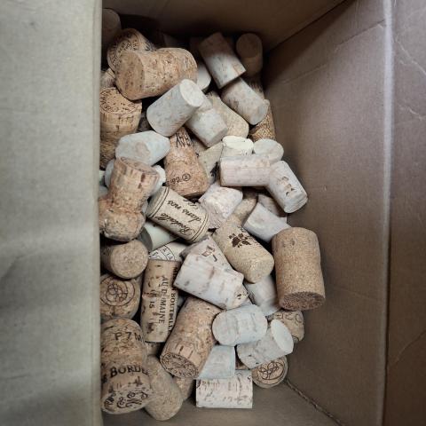 troc de  Lot bouchons liége, sur mytroc