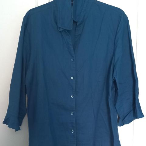 troc de  Chemise bleue. RESERVEE., sur mytroc