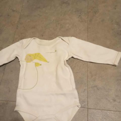 troc de  body blanc  dessin devant 9 mois, sur mytroc