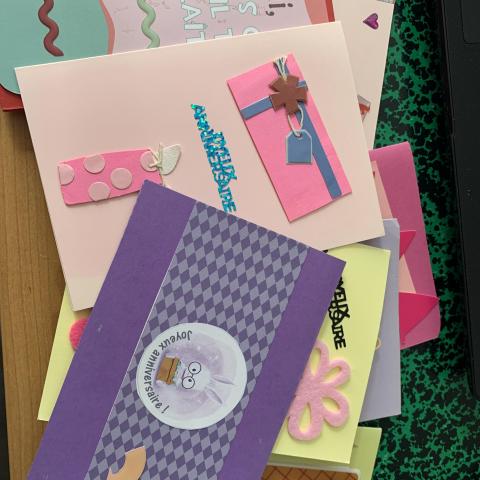 troc de  Un lot de 8 cartes d anniversaire, sur mytroc