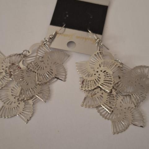troc de  Reserve Boucles d'oreilles, sur mytroc