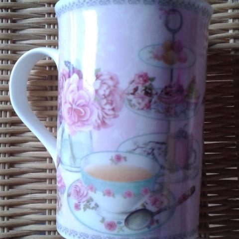 troc de  Joli mug à motif floral, sur mytroc