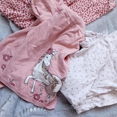 troc de  Lot fille 6 ans ,troc direct, sur mytroc