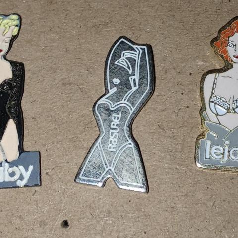 troc de  Lot 3 pin's sans attache, sur mytroc