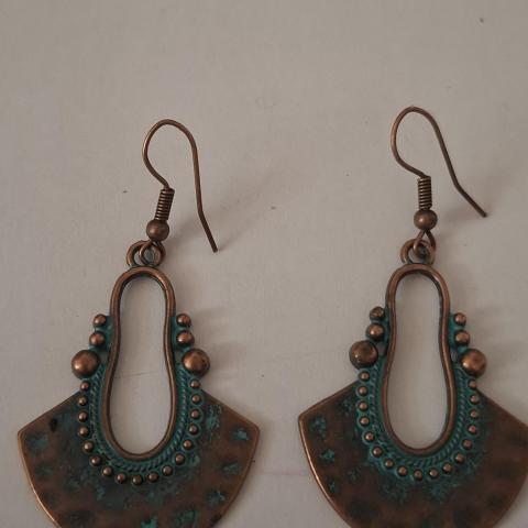 troc de  Boucles d'oreilles, sur mytroc