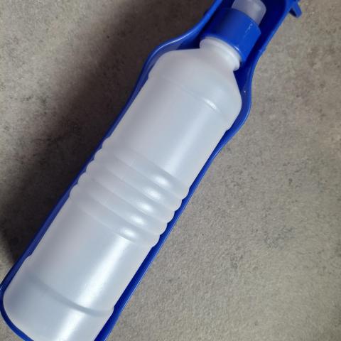 troc de  Bouteille a eau pour animaux, sur mytroc