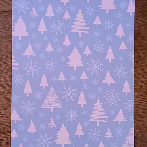 troc de  Papier créatif "Sapins et flocons"., sur mytroc