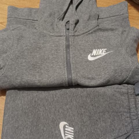 troc de  Jogging Nike, sur mytroc
