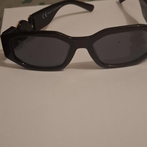 troc de  Lunette de soleil, sur mytroc
