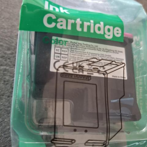 troc de  CARTRIDGE Cartouches neuves, sur mytroc