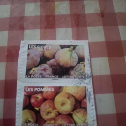 troc de  Lot 2 timbres, sur mytroc