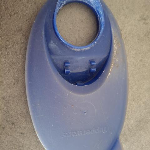 troc de  CHERCHE CE COUVERCLE TUPPERWARE, sur mytroc