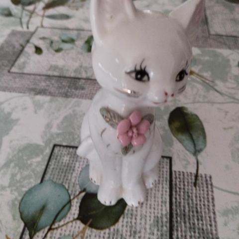 troc de  Réservé Figurine chat, sur mytroc