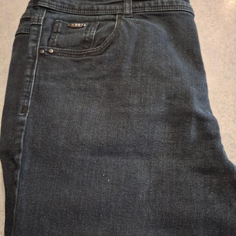 troc de  Jean femme Grain de malice, sur mytroc