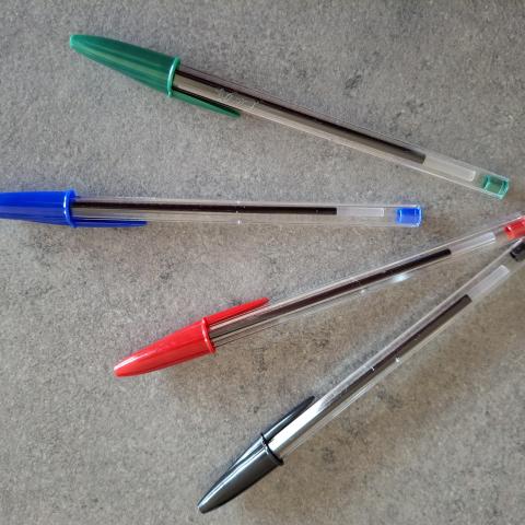 troc de  Bic couleurs universelles, sur mytroc
