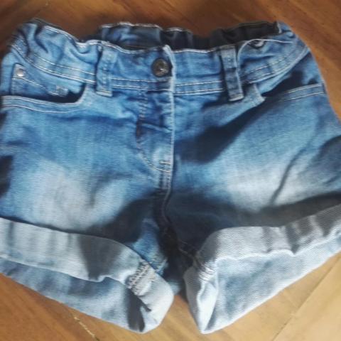 troc de  Réservé Zazagonz_Short en jean 6 ans., sur mytroc