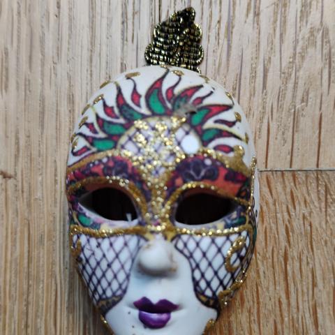 troc de  Peti masque vénitien, sur mytroc