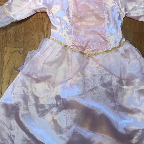 troc de  Déguisement robe de princesse 4_5 ans, sur mytroc