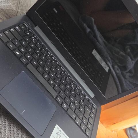 troc de  Ordinateur asus, sur mytroc