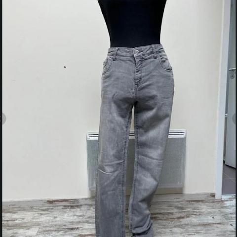 troc de  Jeans 42, sur mytroc