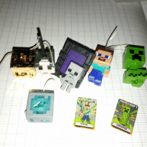 troc de  Lot jouet kinder minecraft joy réserver fidjy, sur mytroc