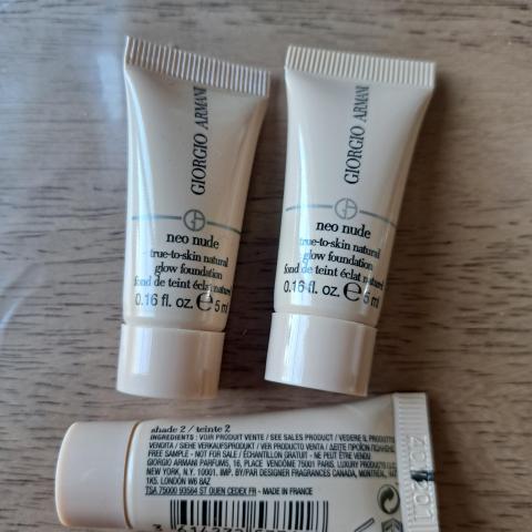 troc de  Échantillons fond de teint, sur mytroc