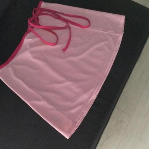 troc de  Recherche jupe / robe portefeuille taille unique, sur mytroc
