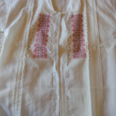 troc de  RESERVE - CHEMISIER BRODE 40/42, sur mytroc