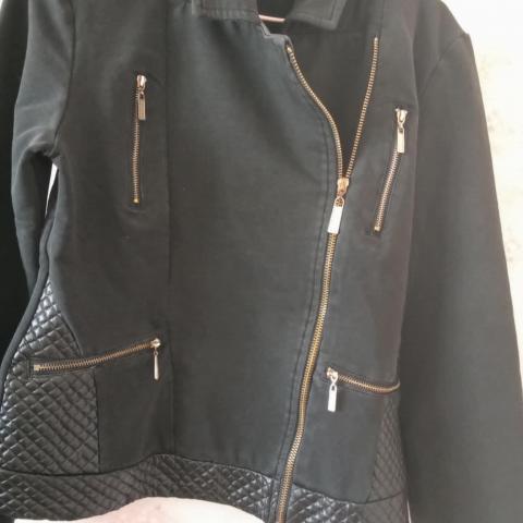 troc de  veste noir fantaisie taille S   (36 )  marque oxana, sur mytroc