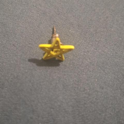 troc de  1 boucle d oreille, sur mytroc