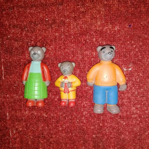 troc de  (Envoyées) Figurines "Petit Ours Brun"  3 figurines, sur mytroc